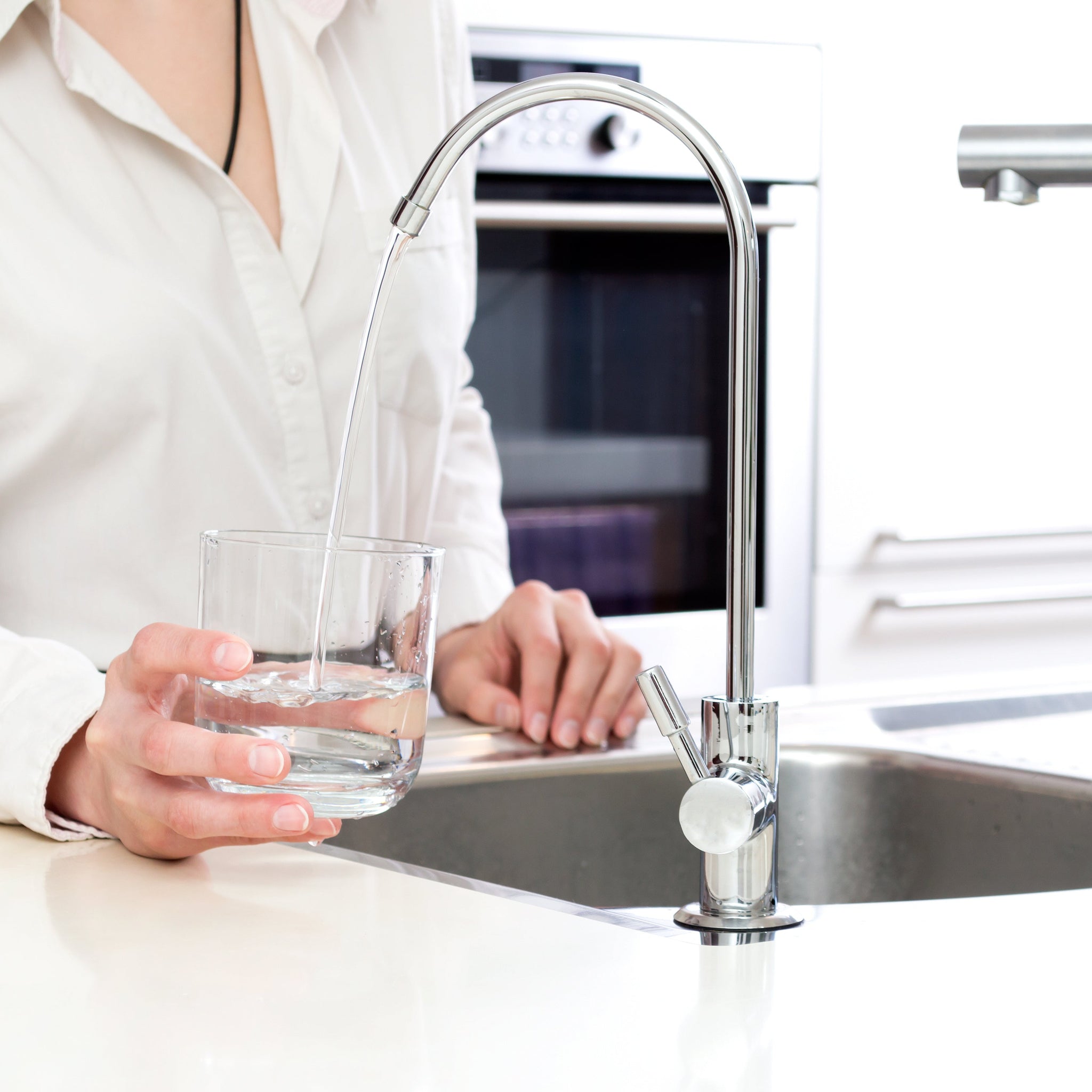Umkehrosmoseanlagen oder herkömmliche Wasserfilter? Was Sie als Verbraucher wissen sollten